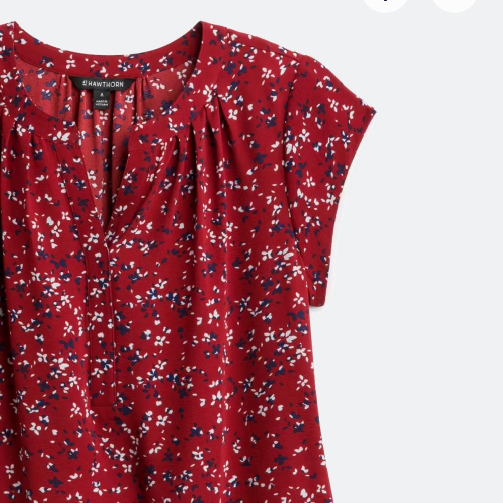 Red Flutter Sleeve Pleated Blouse - Stitch Fix

Bundle any 2 tops for $10 - Picture 2 of 4